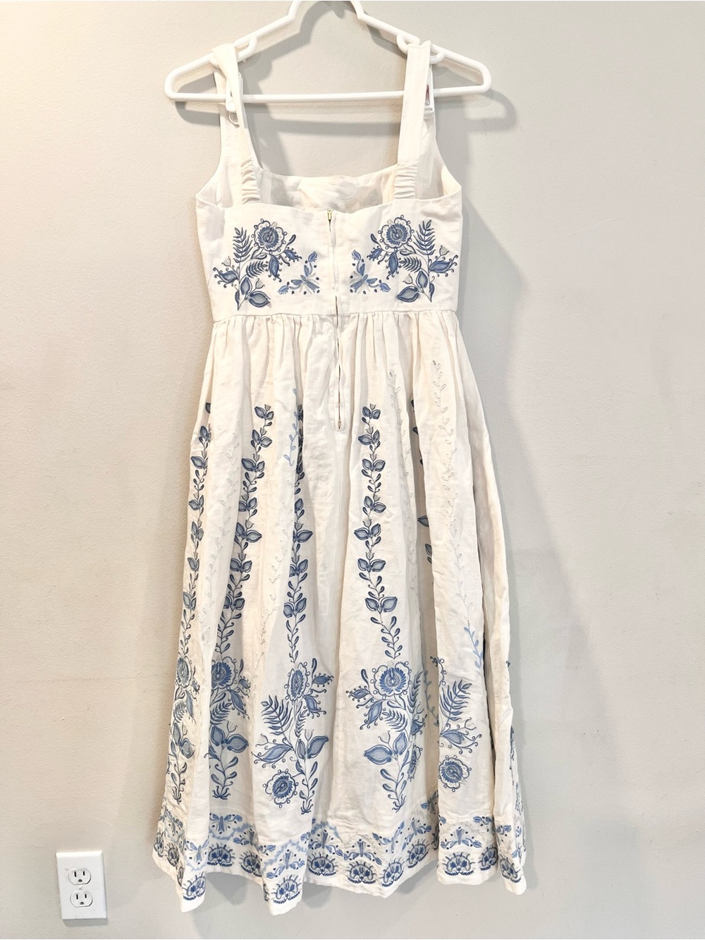 NWT Agua By Agua Bendita  Miramar Floritura Embroidered Linen Dress Sz Small - Picture 5 of 9